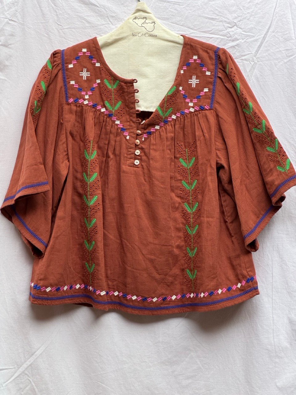 Maille européenne de marque pour femme à La Réunion